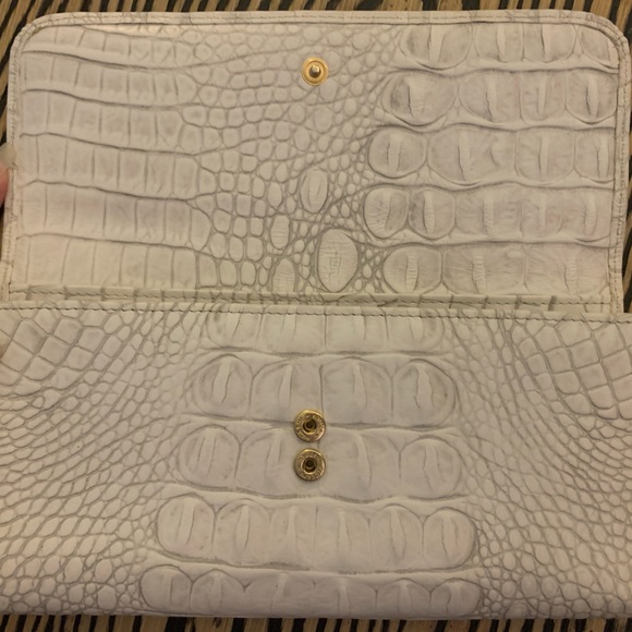 Brahmin Long Wallet - Picture 8 of 9